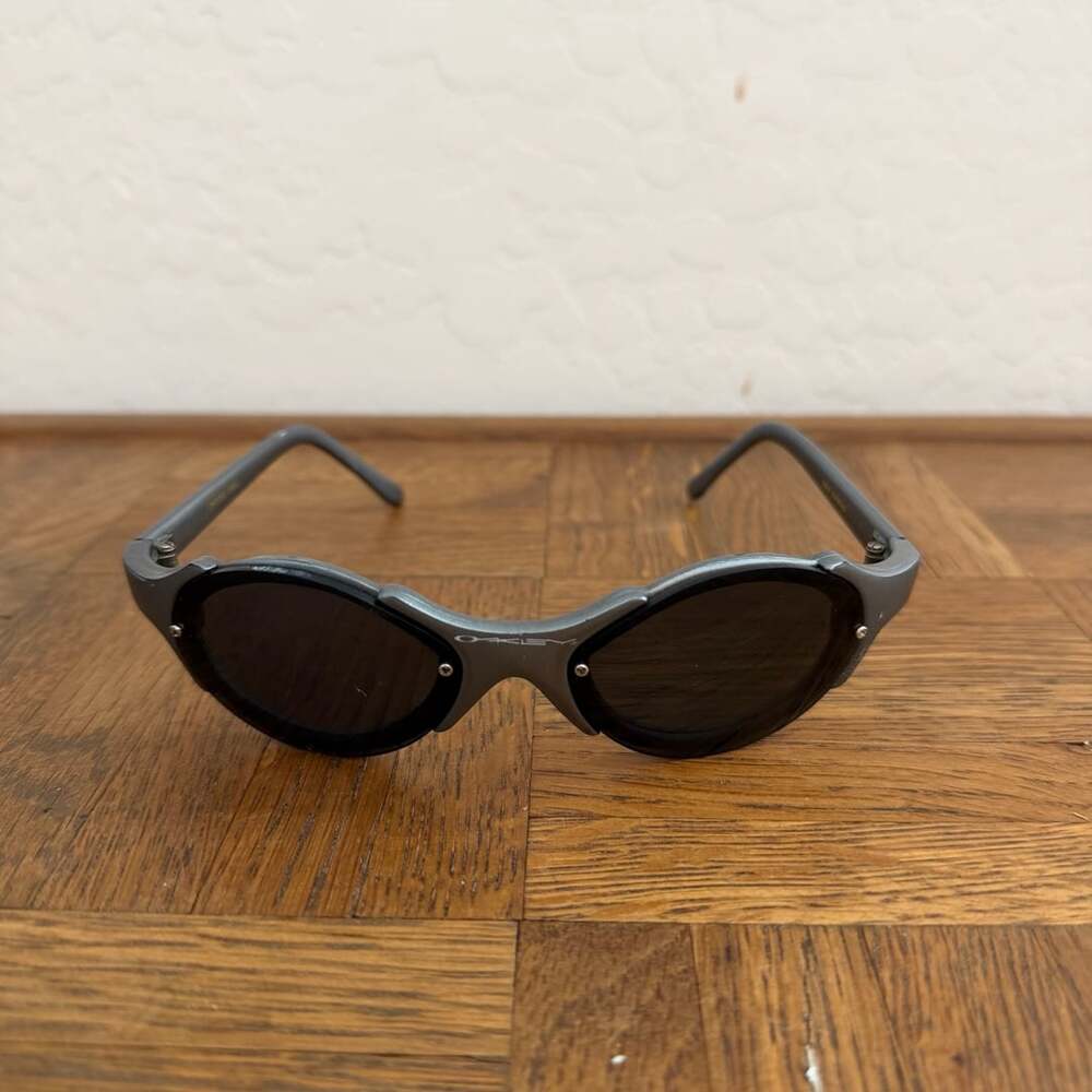 Y2K Oakley Hand Polished Futuristic Round Cyberpunk Sunglasses Gray